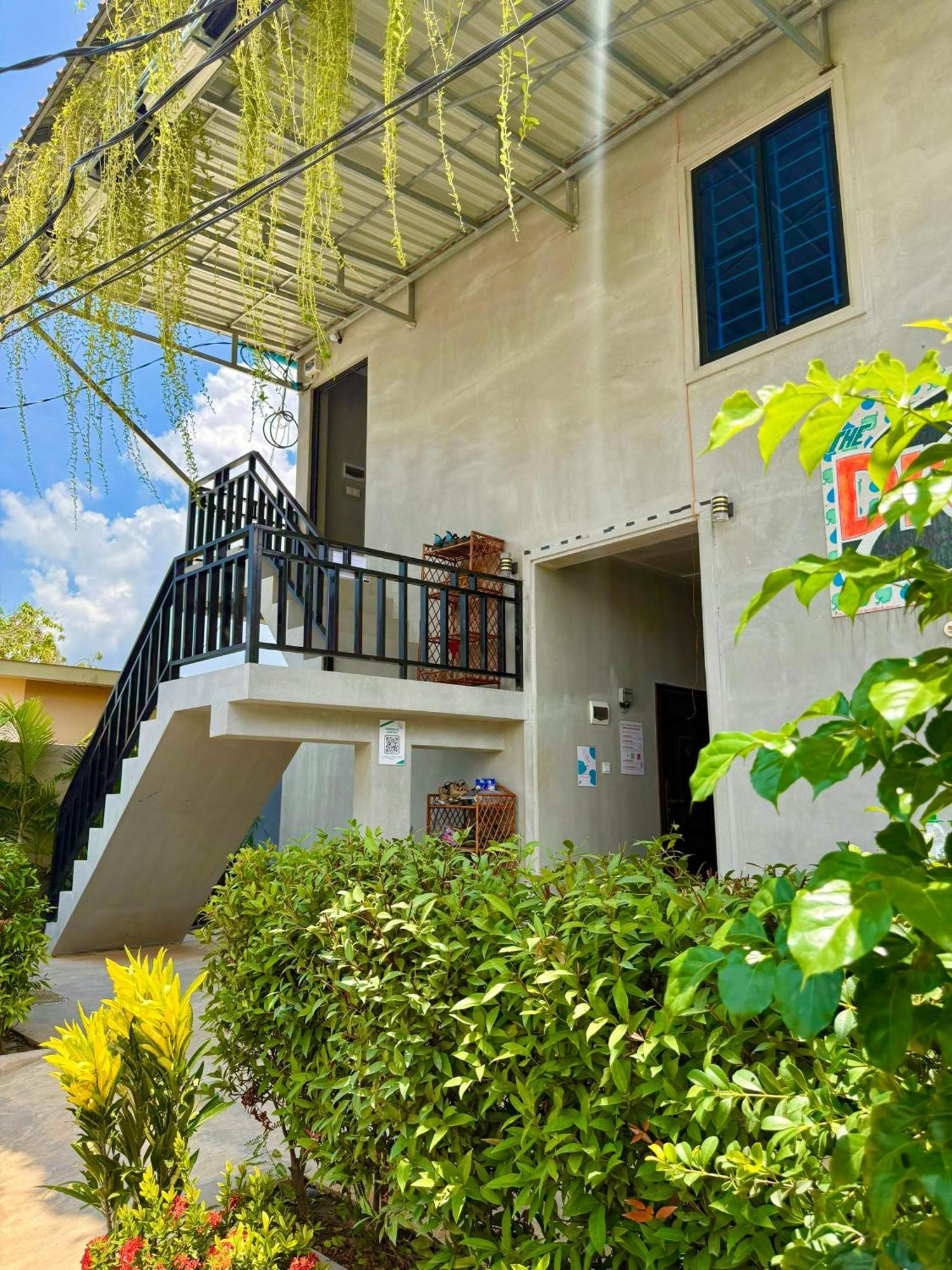 The Drop Inn Siem Reap Exterior photo